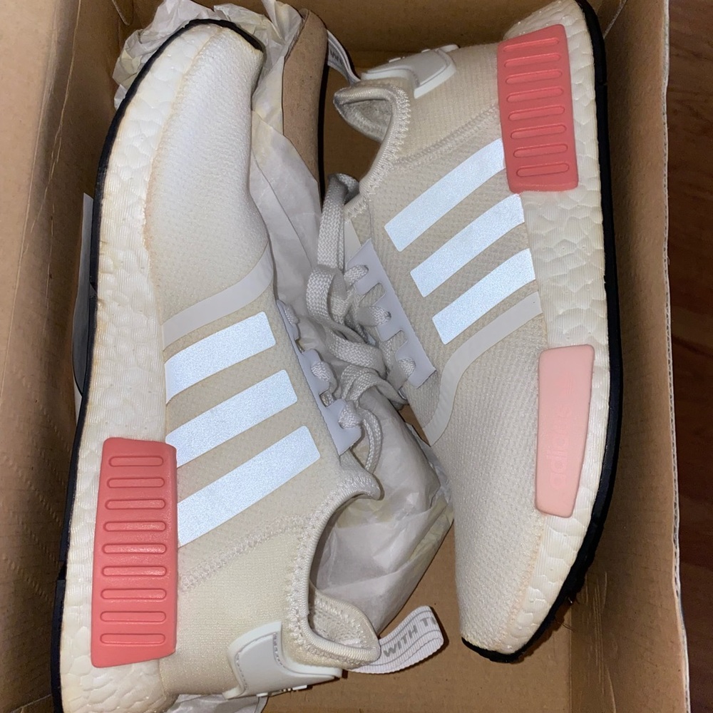 ADIDAS NMD R1